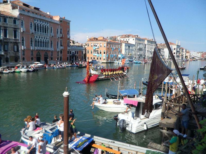Luxury Apartment On The Grand Canal Velence Kültér fotó